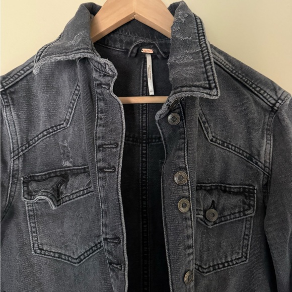 Free People Moonchild Denim Shirt Jacket faded Black XS - Picture 10 of 14